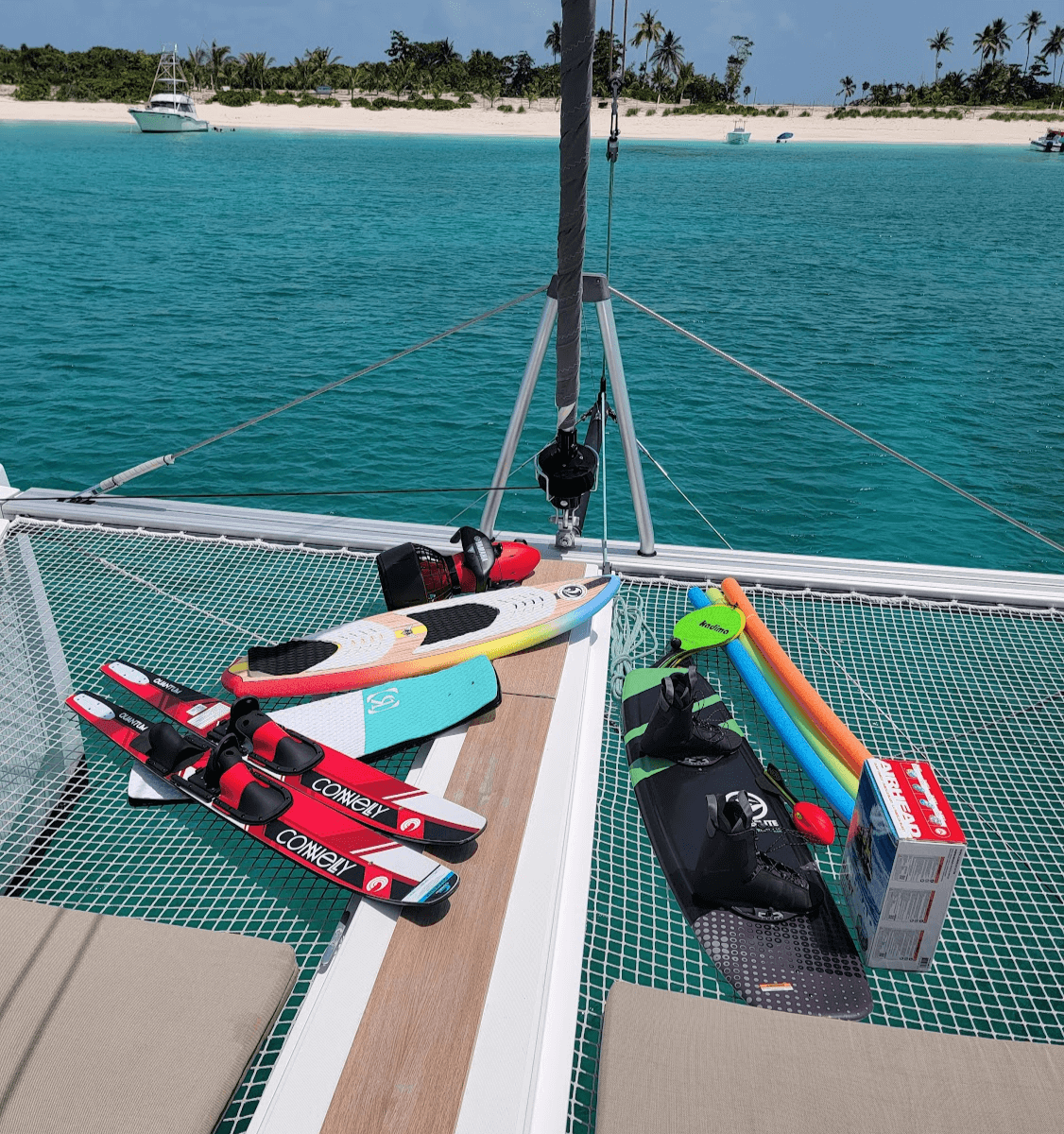 MadCurlSailingCharters_TheBoat-4