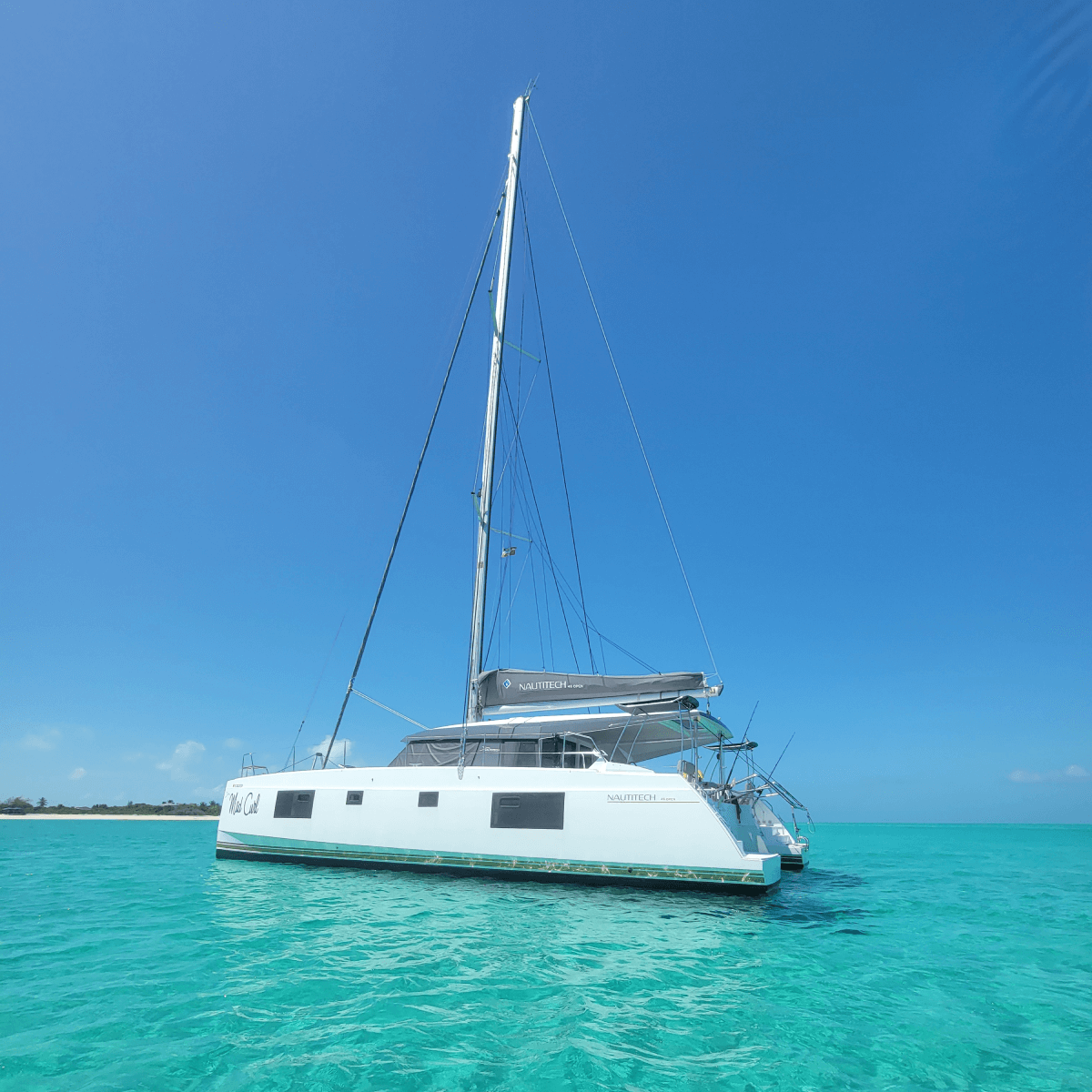 MadCurlSailing_BahamasNassau_Nautitech46Open-1